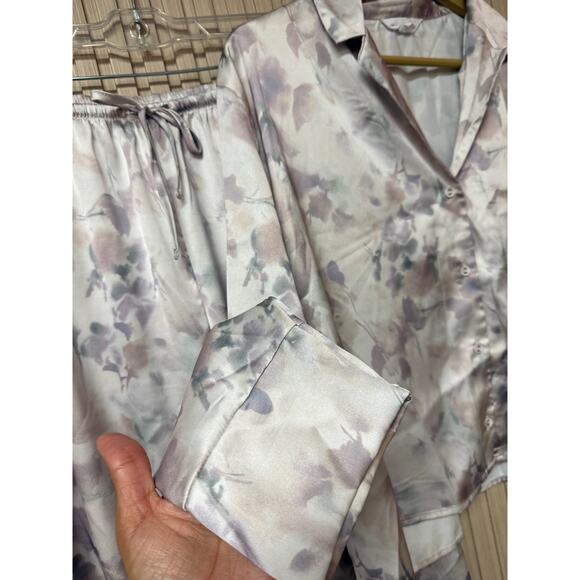 Danskin Women's Floral Satin Pajamas Set Size L - Picture 9 of 12